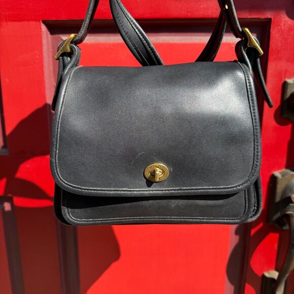 Vintage Coach Rambler’s Legacy Bag 9061 (2001) – Black Glovetanned Leather - Picture 13 of 15